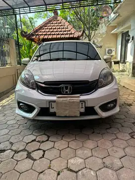 Brio 2018 E matic putih plat L