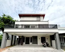 RUMAH MEWAH DIBANGUN DARI KAVLING DI THE ICON SIMPLICITY BSD CITY
