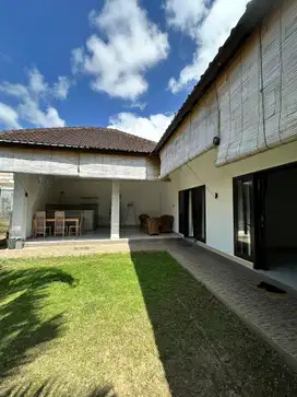 DISEWAKAN RUMAH 2 KAMAR DI KEROBOKAN RC