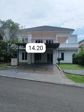 DISEWA RUMAH 2LT SEMIFURNIS SIAPHUNI SEJUK BUKIT GOLF HIJAU BGH SSR817