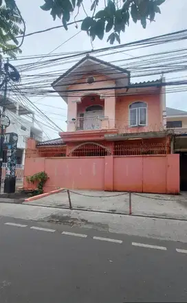 Rumah Hook Siap Huni Cempaka Baru, Sumur Batu Kemayoran