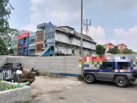 Disewakan tanah kosong 1400m² pinggir jln.raya besar di Klender