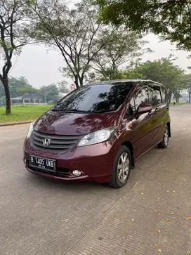Honda Freed 2010 Bensin