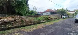 Tanah Luas Di Pering river view estate