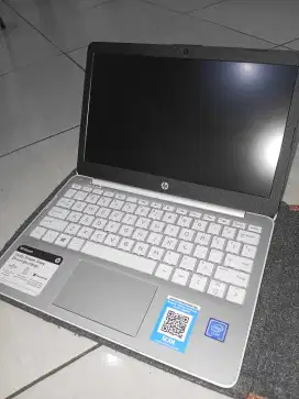 Laptop Notebook HP Stream 11 N4000