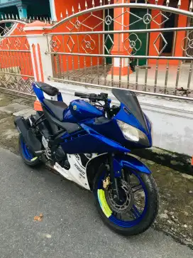 Yamaha R15 V2 TAHUN 2017