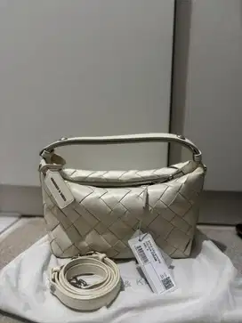 TAS BAHU C& K  WOVEN IVETTE