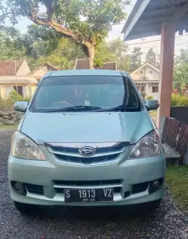Daihatsu Xenia Li VVT-i 2010