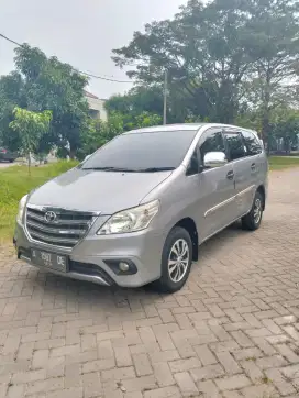 Mobil bekas baguss mulus
