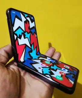 Samsung Z Flip 4 murah aja