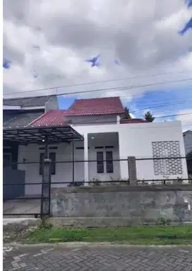 Disewakan Rumah Hook Padjajaran Regency Bogor, 55 Jt/Tahun