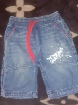 Baju dan sepatu