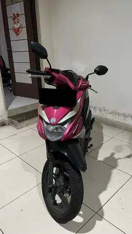 Honda Beat Fi Magenta 2017 Mulus