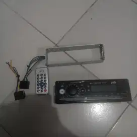 AUDIO TAPE MOBIL MERK DHD