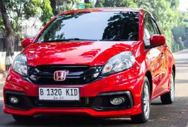 Honda brio 1. 2 AT 2016