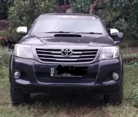 JUAL HILUX DOUBLE CABIN 2012