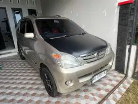 Xenia Li 1000cc bensin tahun 2004 plat kebumen