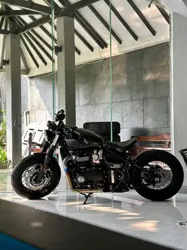 Triumph Bonevile Bober 2021