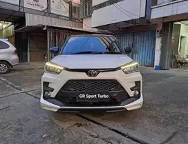 ISTIMEWA ! Raize 1.0 Turbo GR Sport Two Tone 2022 / 2023 servis record
