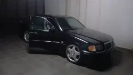 Dijual Mercy w202 c200 tahun 97