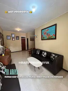 Rumah siap huni dekat Plaza di Pondok Blimbing Indah Araya Malang