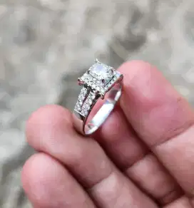 Cincin Berlian center 0,34ct ring emas original