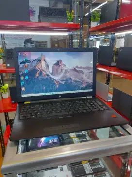 Laptop HP 15-BW068AX AMD A10-9620P/8GB/256GB/15,6 inch