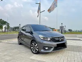(KM 18 RIBU) Honda Brio RS CVT Abu - abu 2022 SANGAT TERAWAT