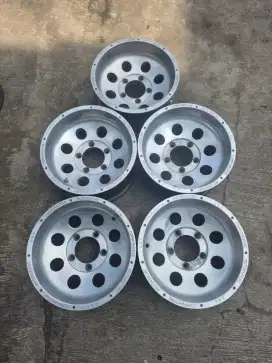 Velg jeep copotan katana R15 pcd 5×139.7 lebsr 8 et22..5pcs
