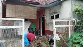Rumah siap huni SHM masuk mobil di sawangan depok