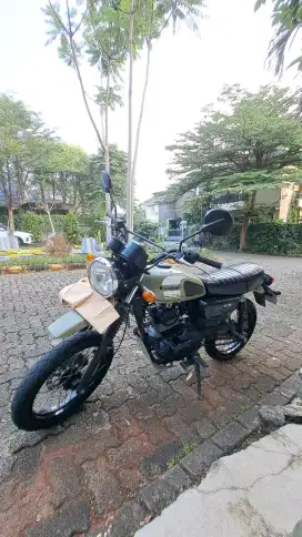 Kawasaki W175 TR Hijau Army/Olive Green Thn 2020