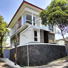 Rumah HOOK Baru di Cigadung DAGO dekat Tubagus Ismail 3,1 Milyar