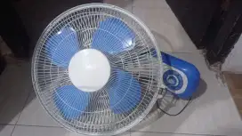 Kipas dinding sogo 16