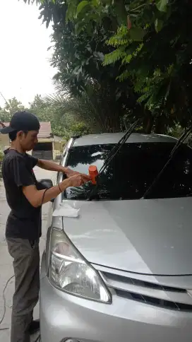 Bengkel kaca film mobil dan gedung bisa dipanggil