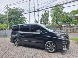 TDP Rendah Toyota Voxy 2.0 Bensin-AT 2019 UGI