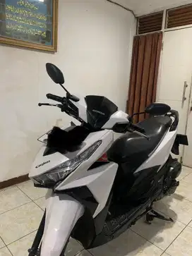 Vario putih 2015