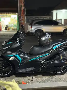 Aerox 155 Y-Connected 2021 LOW KM