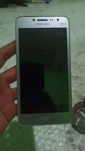 Samsung galaxy J2 prime 4G layar 5 inchi matot