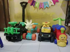 Mainan anak mobil mobilan