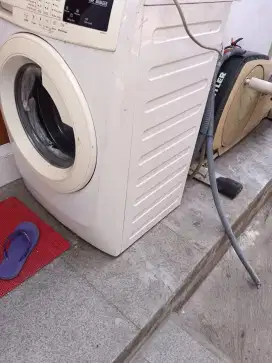 Mesin cuci electrolux 75 kg