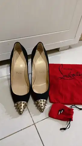 Christian Louboutin Geo 100 Studded Pumps