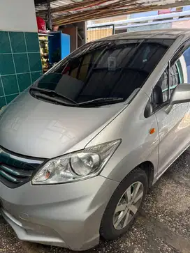 Honda Freed 2012 Bensin