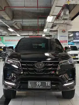 Toyota Fortuner GR 2.8 AT 2022
