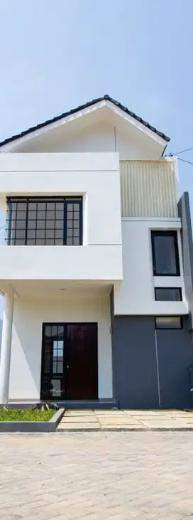 RUMAH 2 LANTAI DESAIN JEPANG DAN MINIMALIS STRATEGIS DI NAGREG BANDUNG