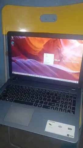 Jual Laptop Asus vivobook X540b amd 9 dual vga minus