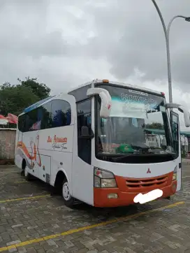 Bus Mitsubisi canter, spek pariwisata