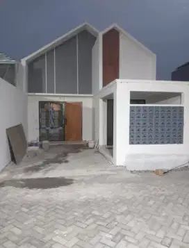 Rumah baru cluster tengah kota view kota semarang