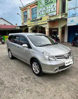 Nissan Grand livina 2013 Bensin