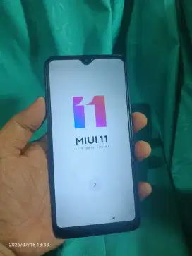 Redmi 7 (3/32gb) Retak Sehelai