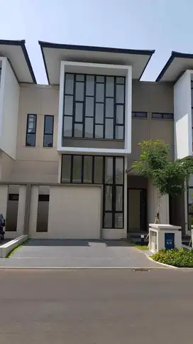 Rumah SHM Semayang Asya Split Level di Jakarta Garden City Cakung
